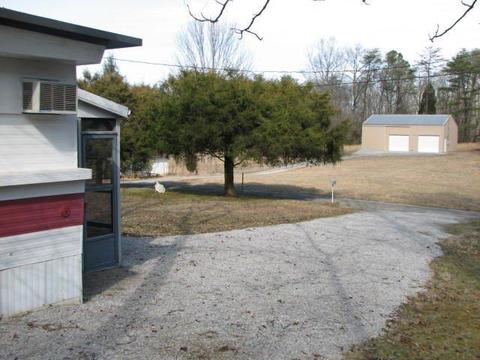 145 Maugham, Burnside, KY 42519 photo 8
