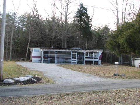 145 Maugham, Burnside, KY 42519 photo 2
