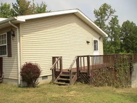 410 Laurel Lake Resort Rd, Corbin, KY 40701 photo 2