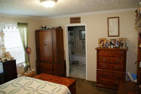 53 Vacation St, Nancy, KY 42544 photo 10