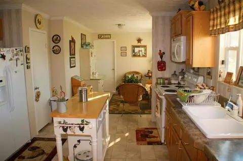 53 Vacation St, Nancy, KY 42544 photo 19