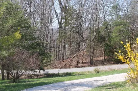 268 Lakescene Dr, Nancy, KY 42544 photo 4