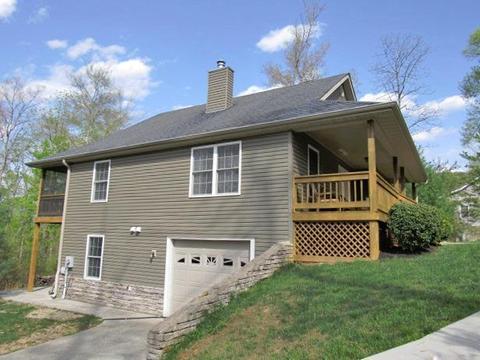 247 Clover Leaf Cir, Burnside, KY 42519 photo 3