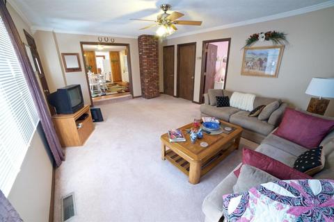450 Super Rd, Burnside, KY 42519 photo 11