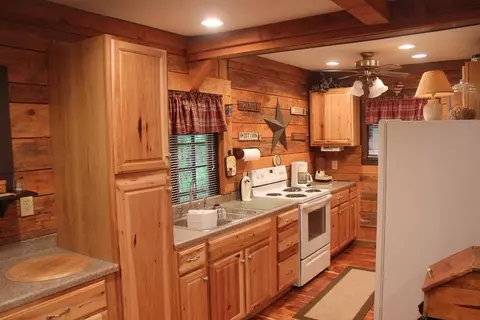 180 Dixie Red Bud, Burnside, KY 42519 photo 6