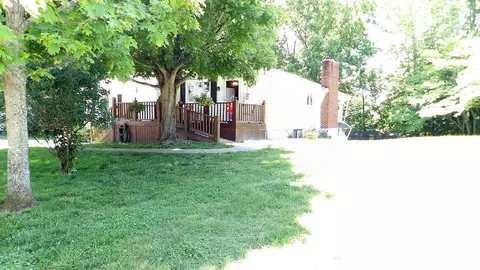 306 Sellars Rd, Nancy, KY 42544 photo 2