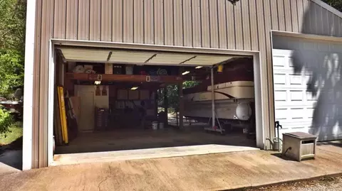 141 Spring Dr, Burnside, KY 42519 photo 9