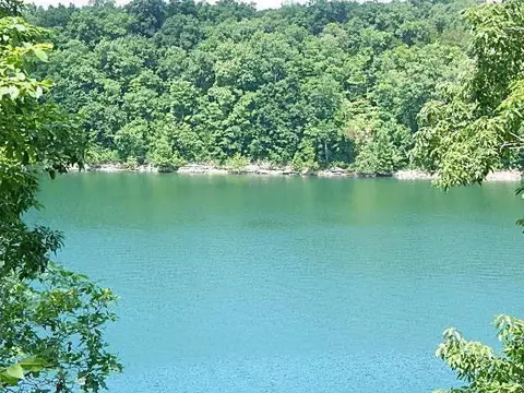 1162 Stonegate Dr, Burnside, KY 42519 photo 5