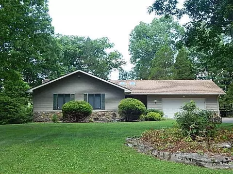1162 Stonegate Dr, Burnside, KY 42519 photo 1