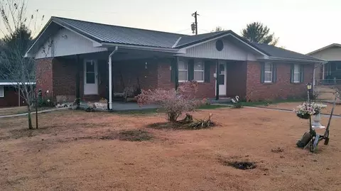 137 Gardenia, Ewing, VA 24248 photo 3