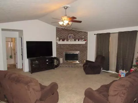 68 Grandview Ln, Strunk, KY 42649 photo 9