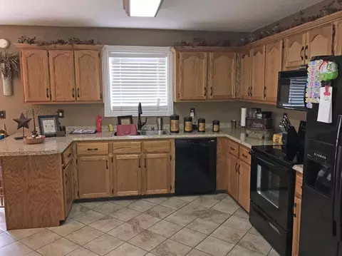 290 Grandview, Strunk, KY 42649 photo 10
