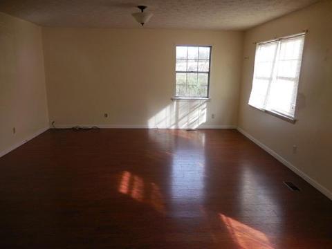 633 Parkey Rd, Ewing, VA photo 5