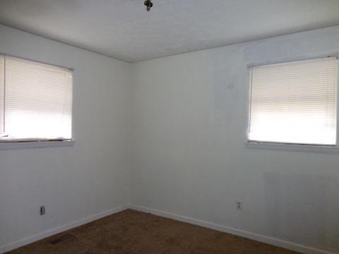 633 Parkey Rd, Ewing, VA photo 11