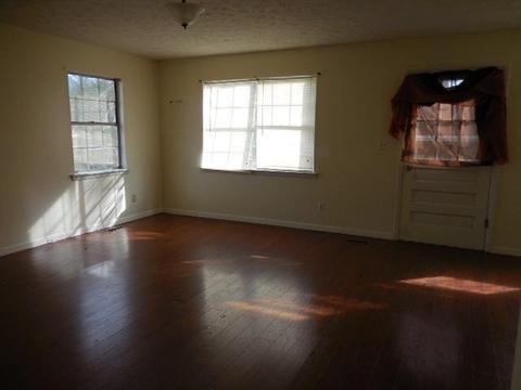 633 Parkey Rd, Ewing, VA photo 6