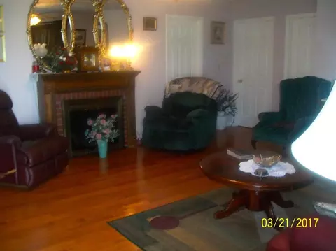 45 Meadow Dr, Nancy, KY 42544 photo 4