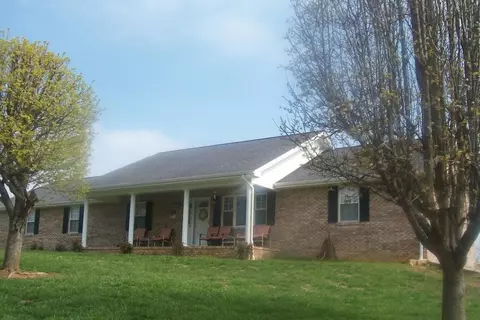 45 Meadow Dr, Nancy, KY 42544 photo 1