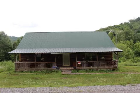 701 Sugar Tree Holw, Burnside, KY 42519 photo 1