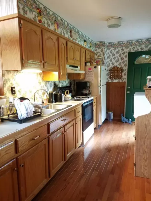 240 Walker Dr, Burnside, KY 42519 photo 9
