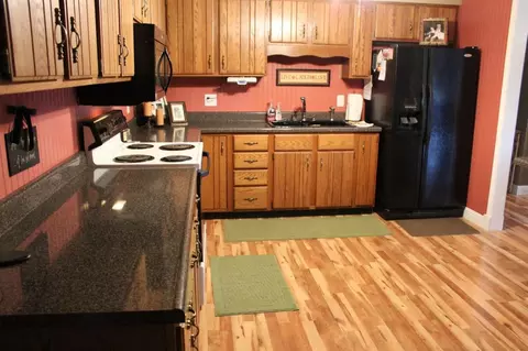 155 Maple St, Eubank, KY 42567 photo 8
