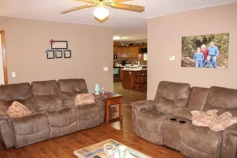 270 Beechview Dr, Burnside, KY 42519 photo 8