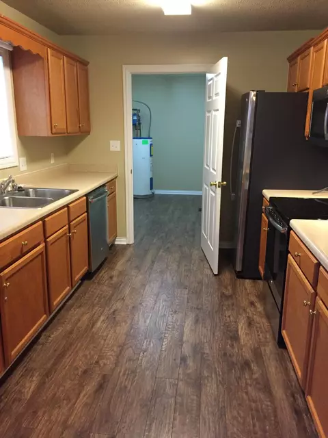 321 Pebble Branch Dr, Nancy, KY 42544 photo 3