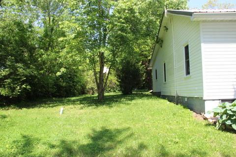 1209 Lakeshore Dr, Burnside, KY 42519 photo 3