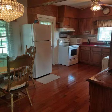 57 Maple Ave, Liberty, KY 42539 photo 5