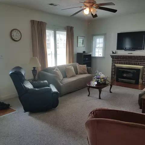 57 Maple Ave, Liberty, KY 42539 photo 2