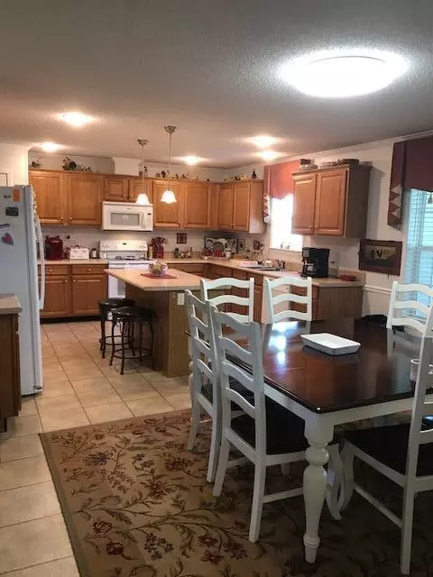 215 Lisabella Ln, Eubank, KY 42567 photo 3