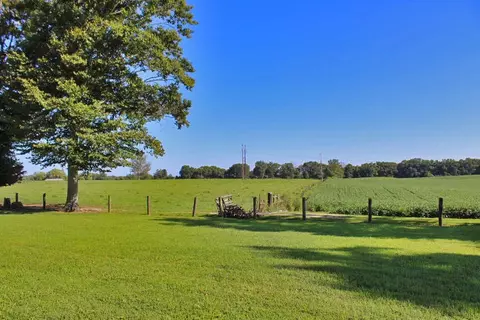 82 Serenity Ct, Nancy, KY 42544 photo 4
