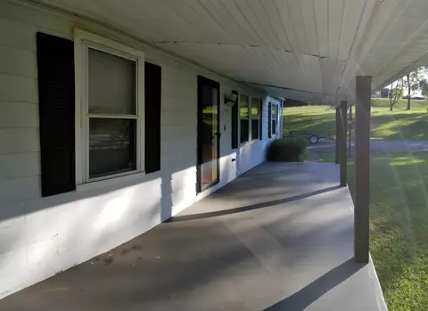 155 E Todd Rd, Science Hill, KY 42553 photo 3