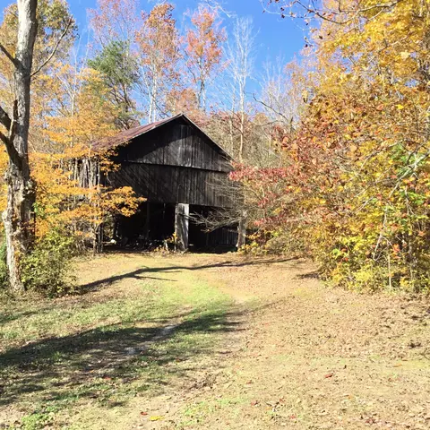 435 Hargis Ln, Eubank, KY 42567 photo 3