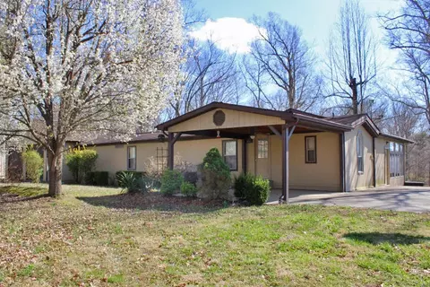 48 Cardinal Trl, Nancy, KY 42544 photo 4