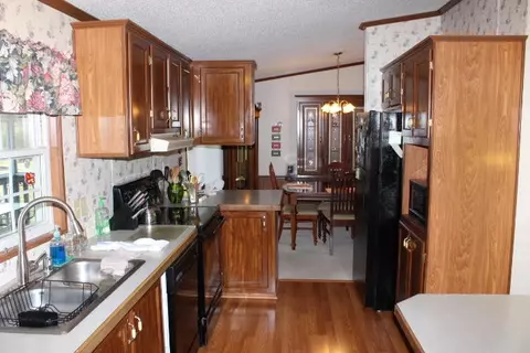930 Dishman, Nancy, KY 42544 photo 32