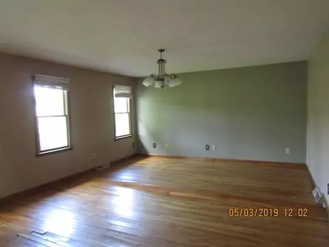 60 Collins Ln, Corbin, KY 40701 photo 3