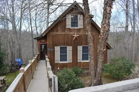 344 Enchanted Forest Way, Burnside, KY 42519 photo 2