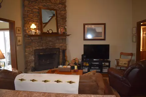 344 Enchanted Forest Way, Burnside, KY 42519 photo 10