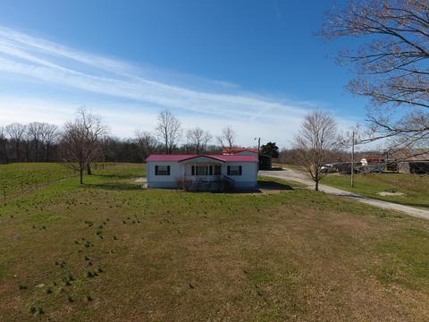 439 Wolf Creek Rd, Nancy, KY 42544 photo 2