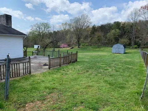 2912 Cedar Grove Rd, Somerset, KY 42501 photo 2