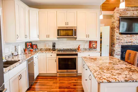 318 Laurelwood Dr, Nancy, KY 42544 photo 36