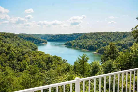 318 Laurelwood Dr, Nancy, KY 42544 photo 94