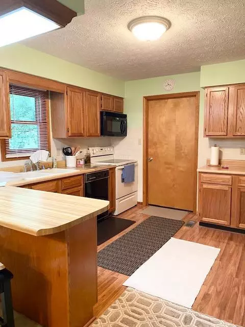 670 Todd Rd, Eubank, KY 42567 photo 7