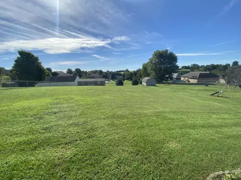891 Hidden Loop Dr, Somerset, KY 42503 photo 4