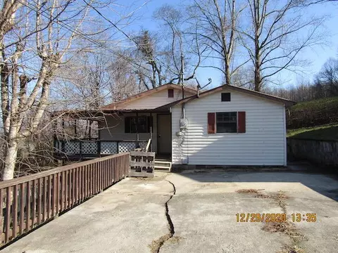 601 12 Evans Dr, Middlesboro, KY 40965 photo 1