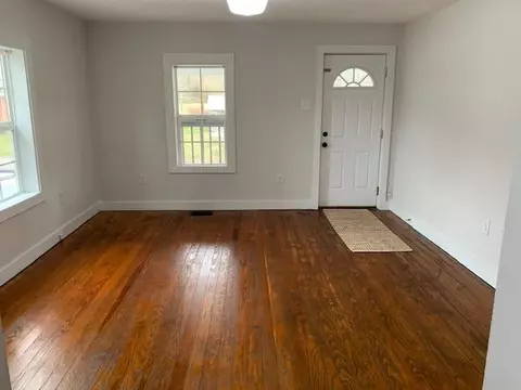 42 Maple Ave, Burnside, KY 42519 photo 3