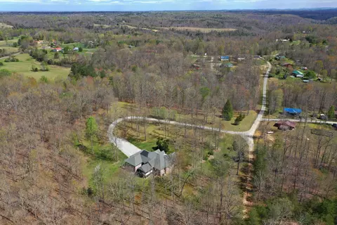 51 Mountain View Dr, Strunk, KY 42649 photo 3