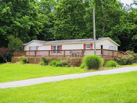 445 Valley View Dr, Burnside, KY 42519 photo 2