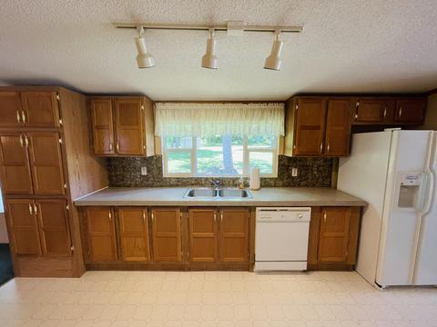 445 Valley View Dr, Burnside, KY 42519 photo 12