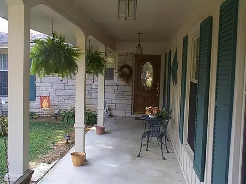 219 Crestview Hl, Morehead, KY 40351 photo 3